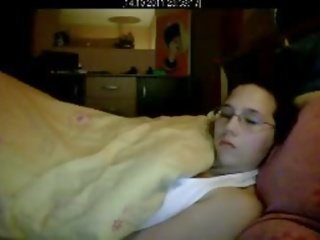 Wife mastrubate on spycam in her bed